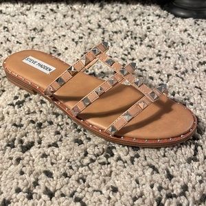 Steve Madden Studded Flat Slide On Sandal- nude/ beige/ tan